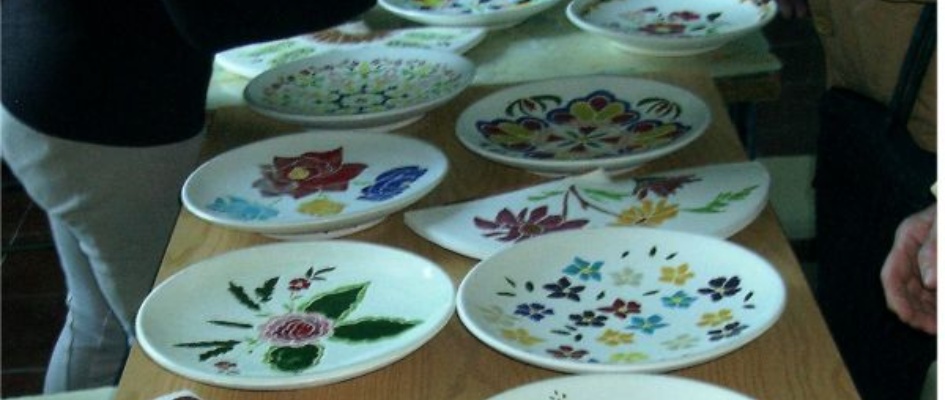 Taller_de_decorar_cerxmica_01.JPG